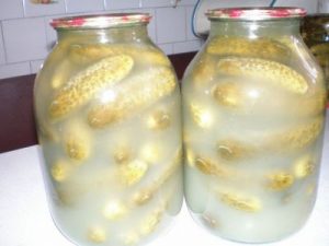 мутнеют банки